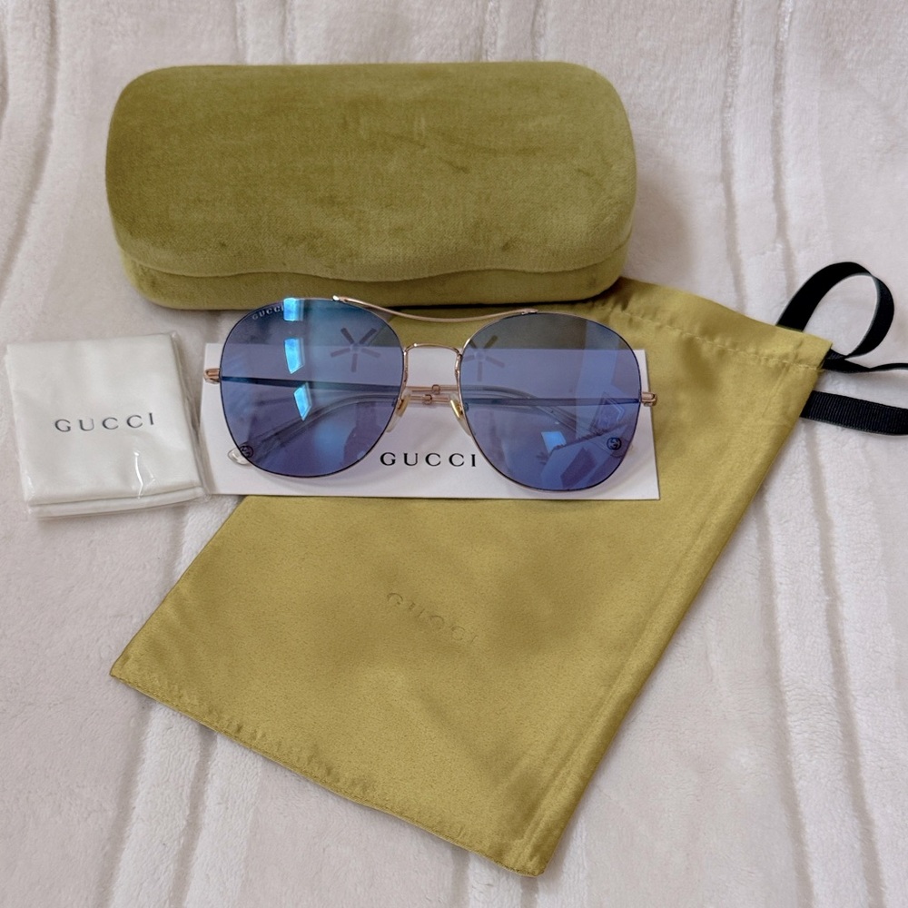 $650 Gucci Mirrored Aviator Rose Gold Frame Blue Lenses Sunglasses